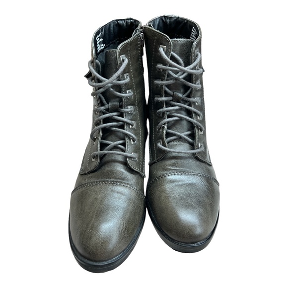 Sz 9M Madden Girl Tie up Boots - Picture 2 of 6